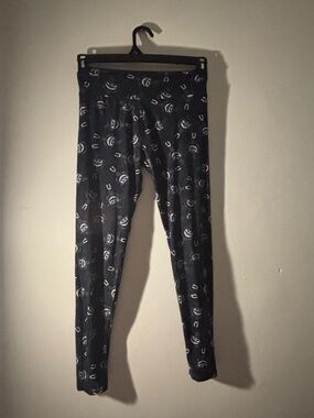 Black Patterned Leggings